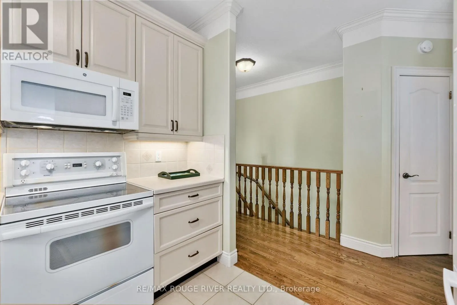 101 - 120 UNIVERSITY AVENUE E, #101