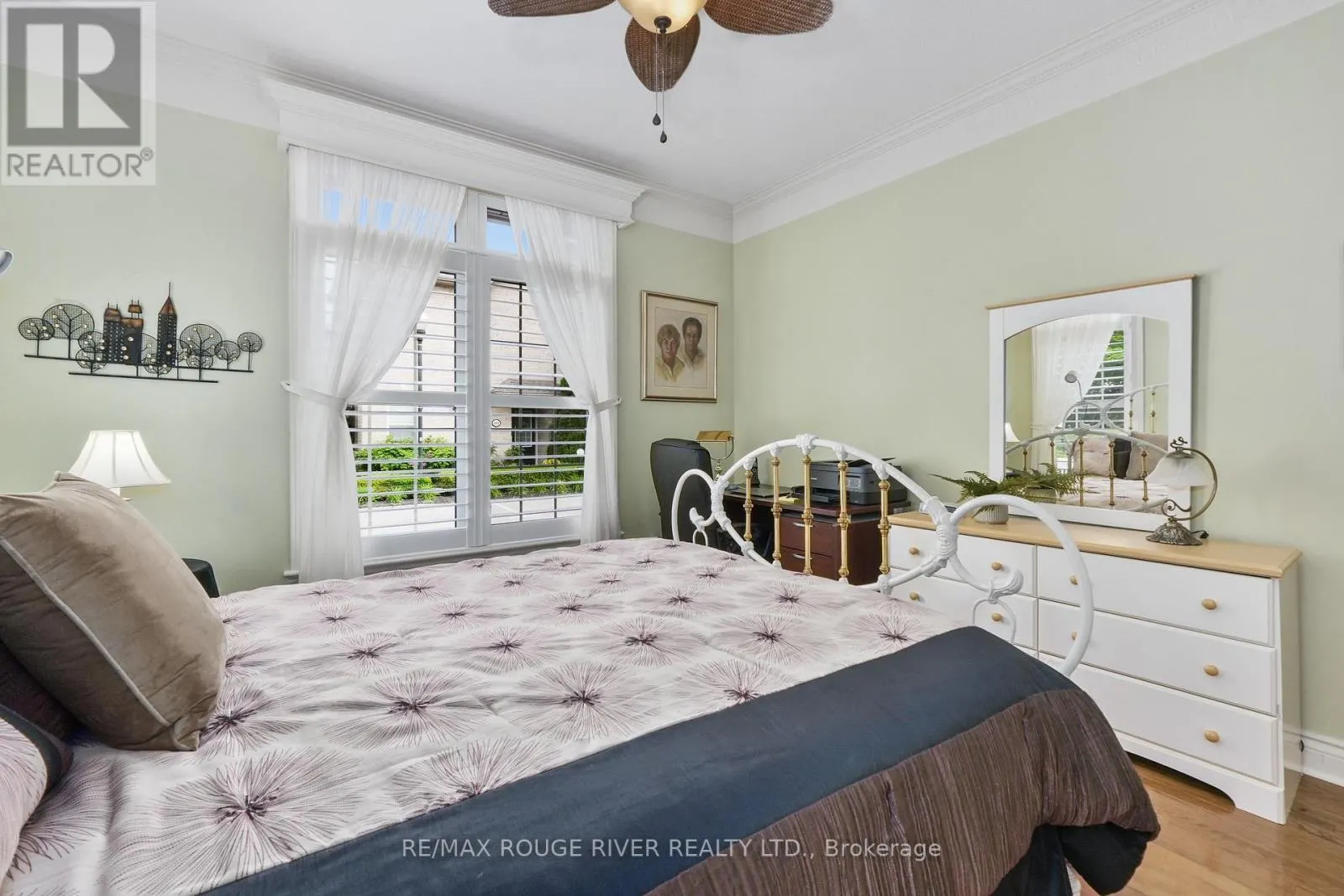 101 - 120 UNIVERSITY AVENUE E, #101
