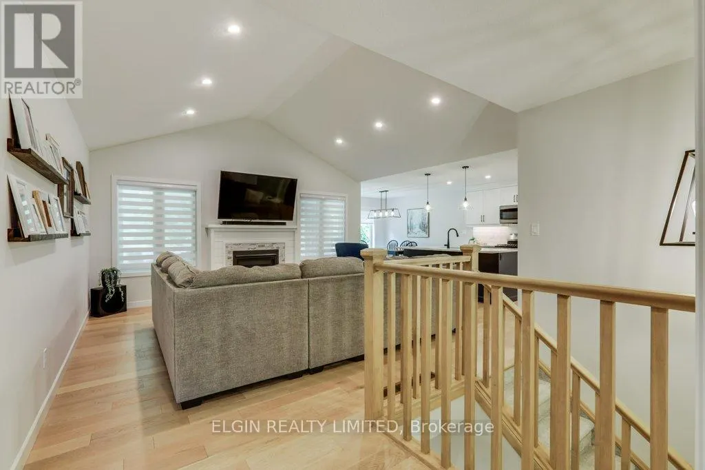 54 ACORN TRAIL