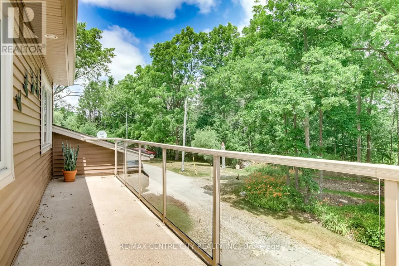 136 BRAYSIDE STREET