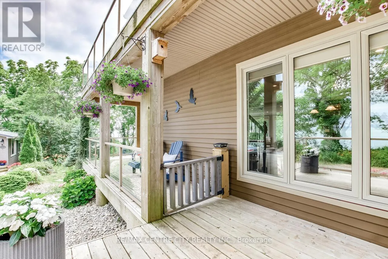 136 BRAYSIDE STREET