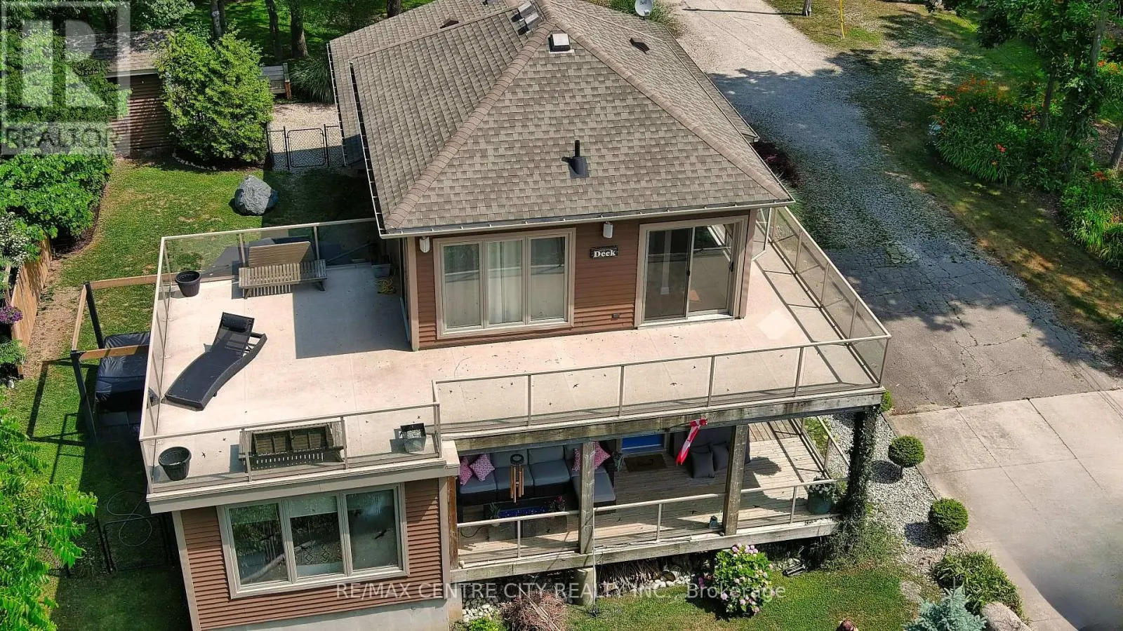 136 BRAYSIDE STREET