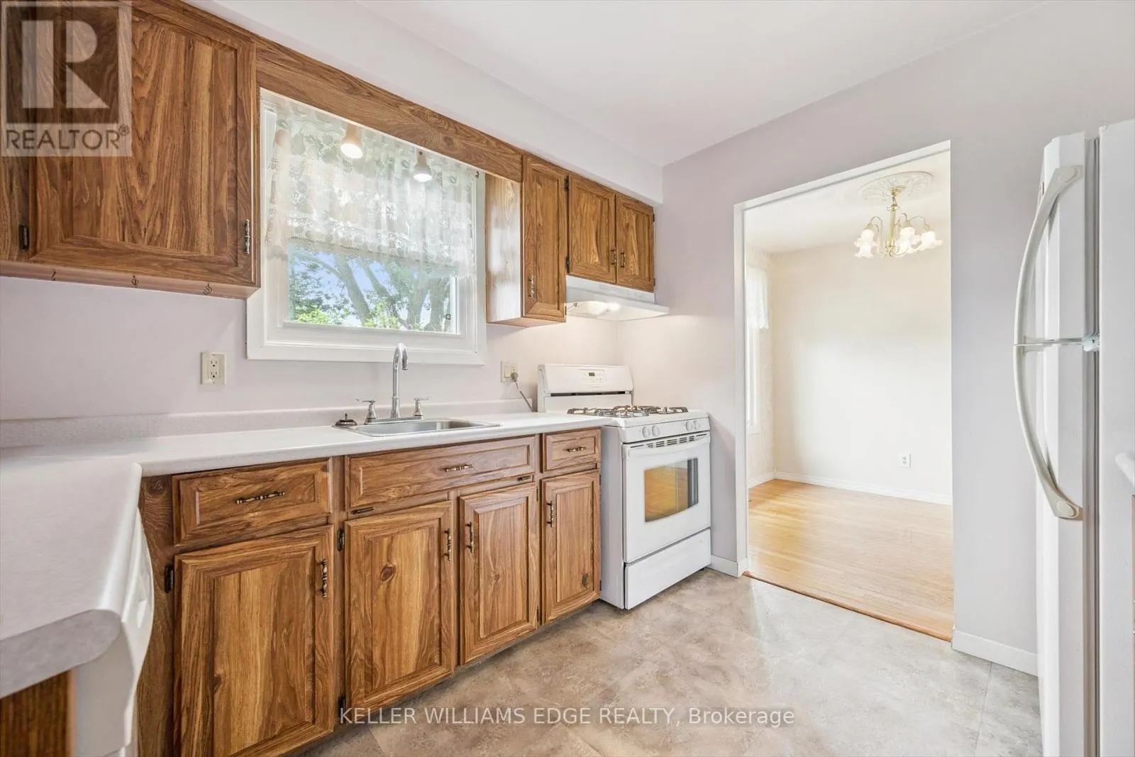 341 REDFORD CRESCENT