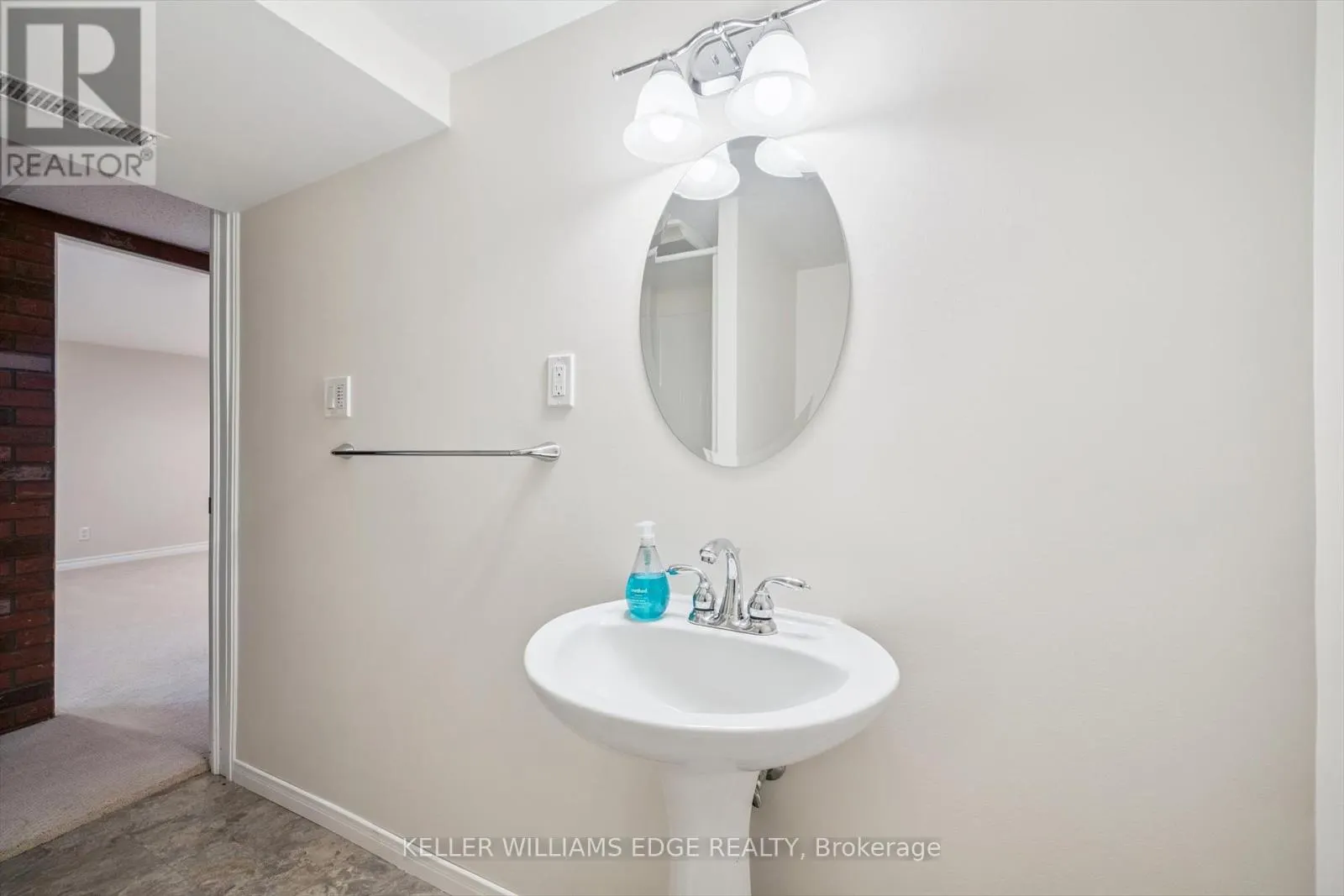 341 REDFORD CRESCENT