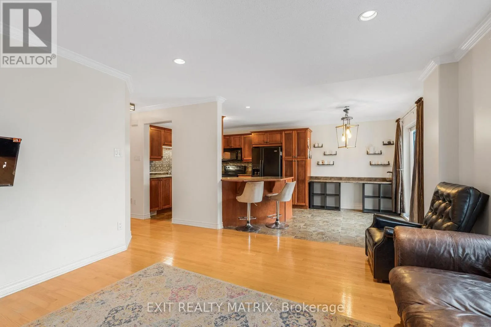 67 RENOIR DRIVE