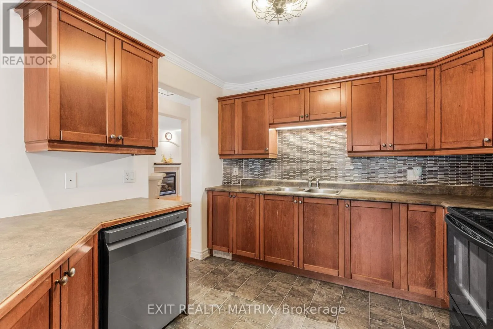 67 RENOIR DRIVE