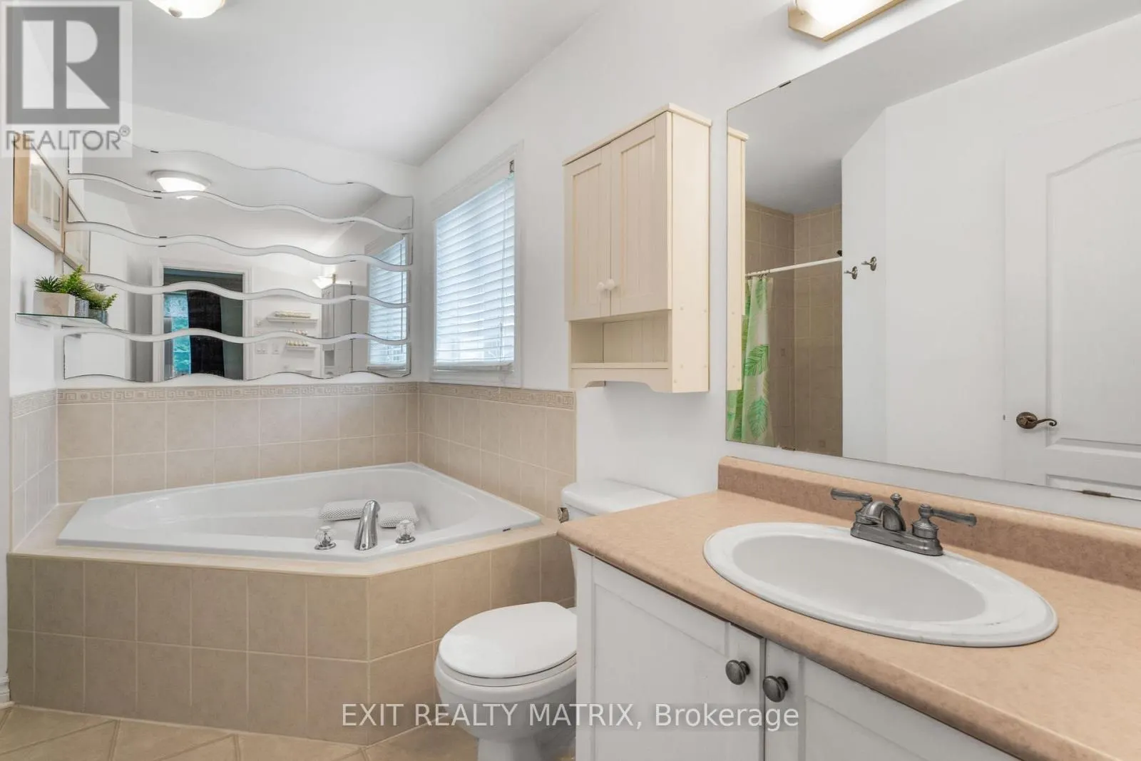 67 RENOIR DRIVE