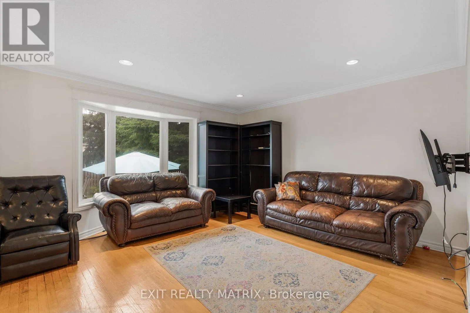 67 RENOIR DRIVE