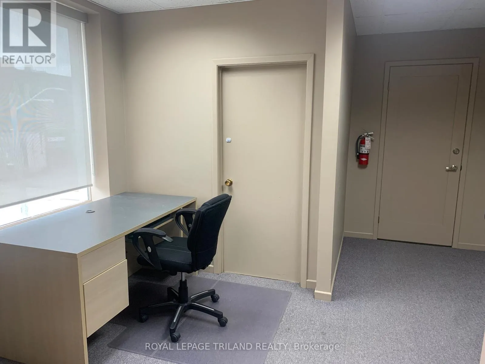 305 - 15 ST CATHARINE STREET, #305