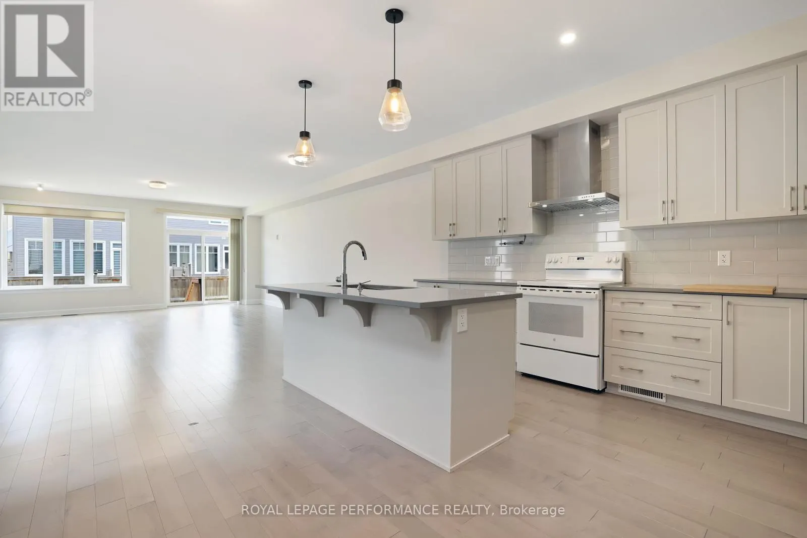 168 ANGELONIA CRESCENT