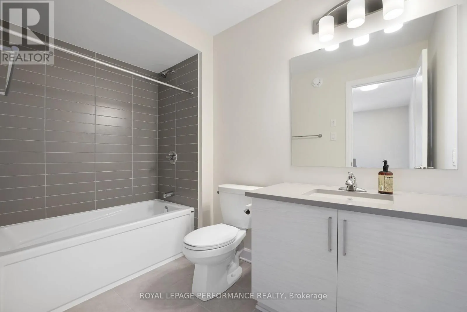 168 ANGELONIA CRESCENT