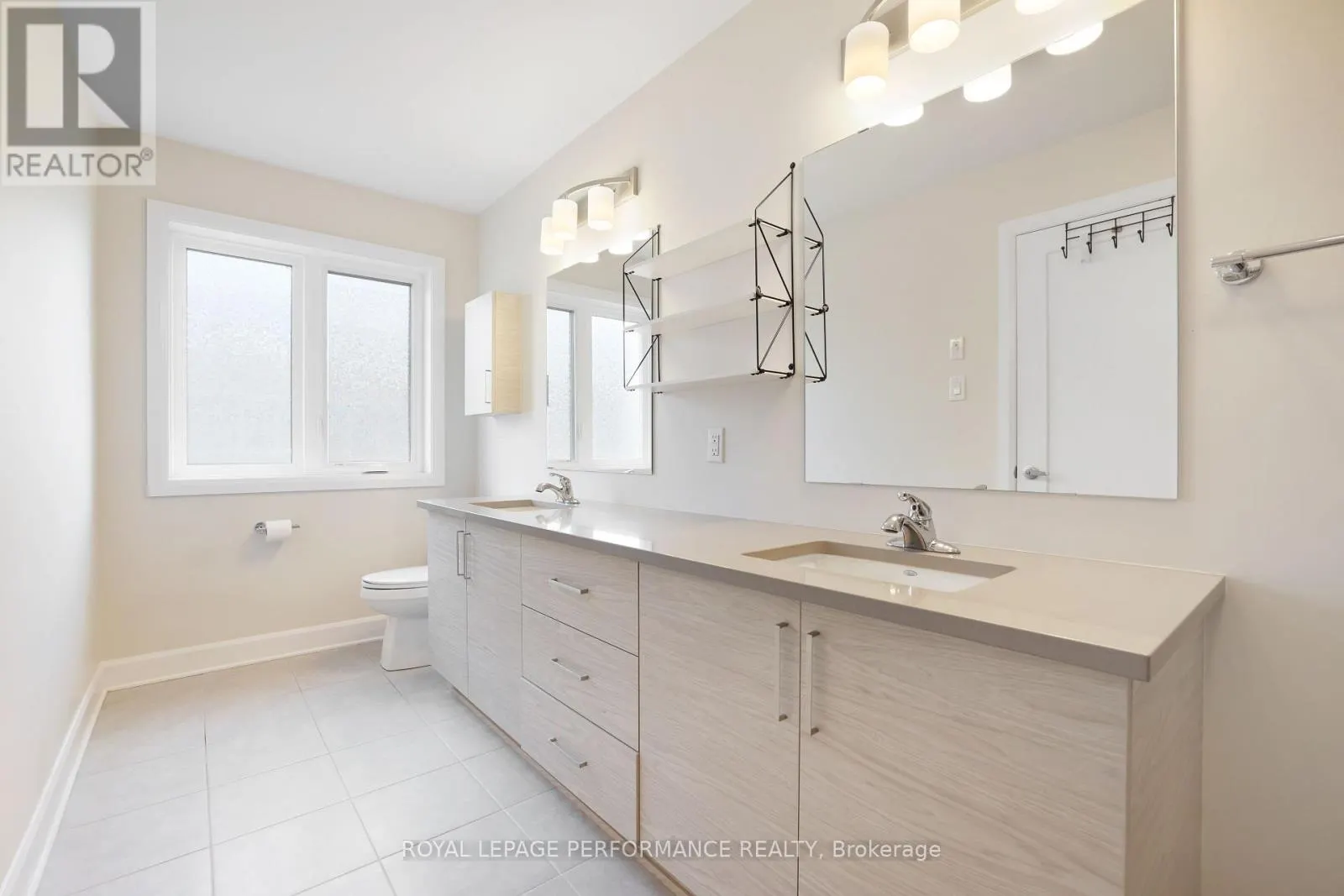 168 ANGELONIA CRESCENT