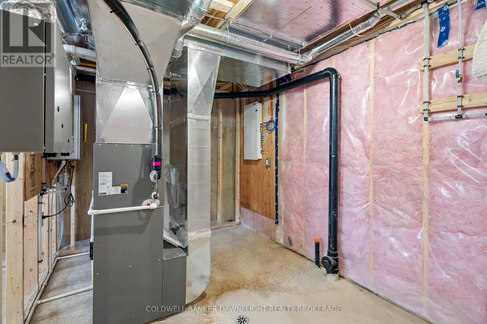 28 - 147 SCOTTS DRIVE, #28