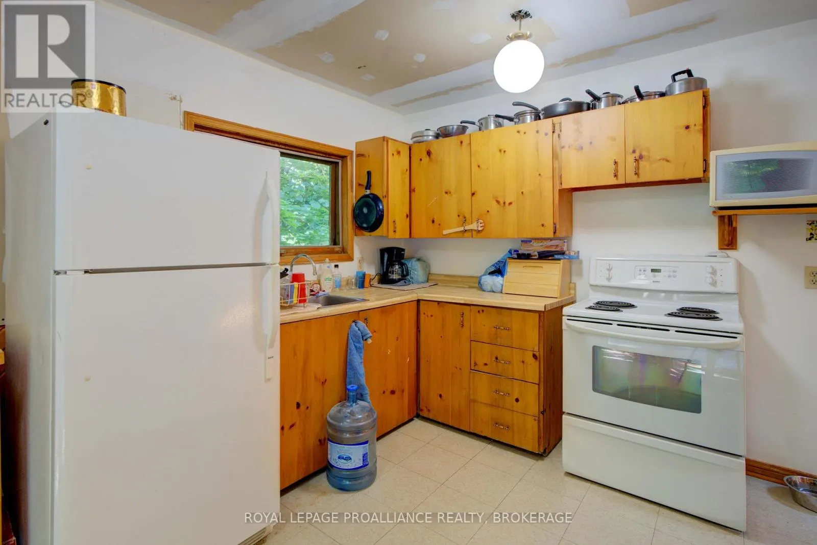 98 ROCKY RIDGE LANE