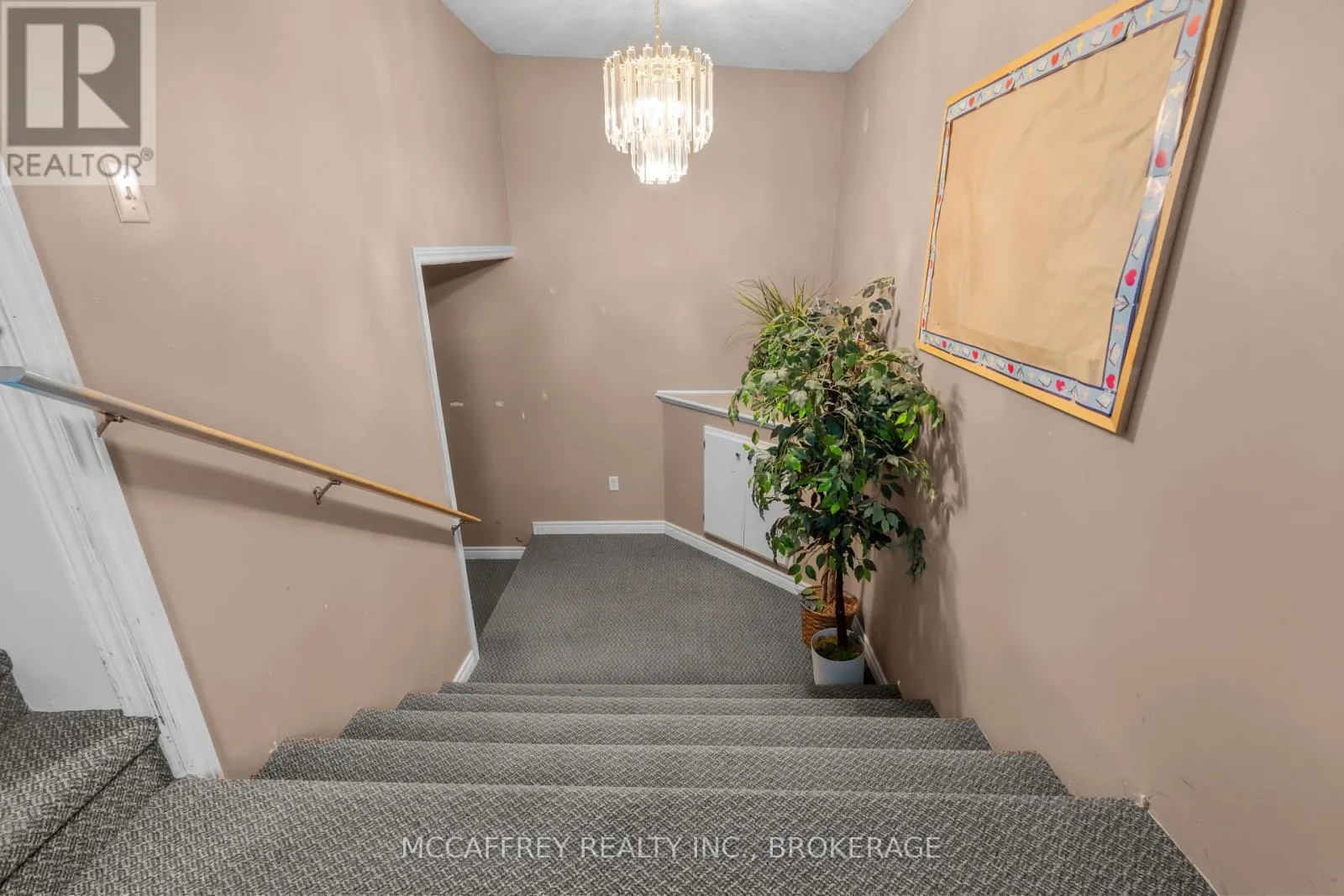 4 NEELY STREET