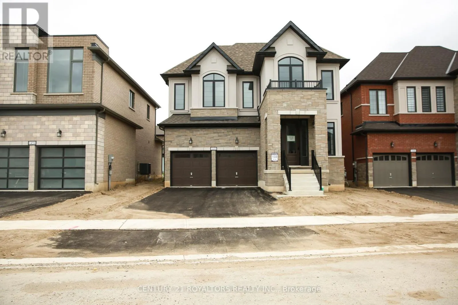 1450 UPPER THAMES DRIVE
