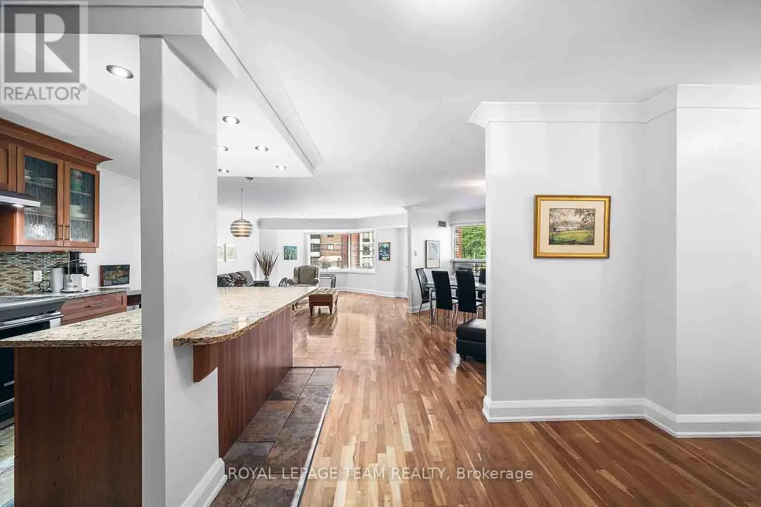 207 - 151 BAY STREET