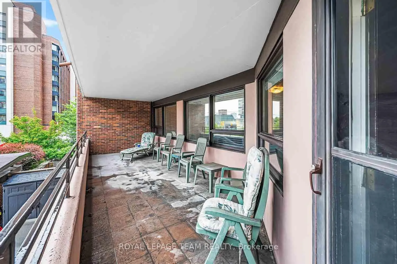 207 - 151 BAY STREET