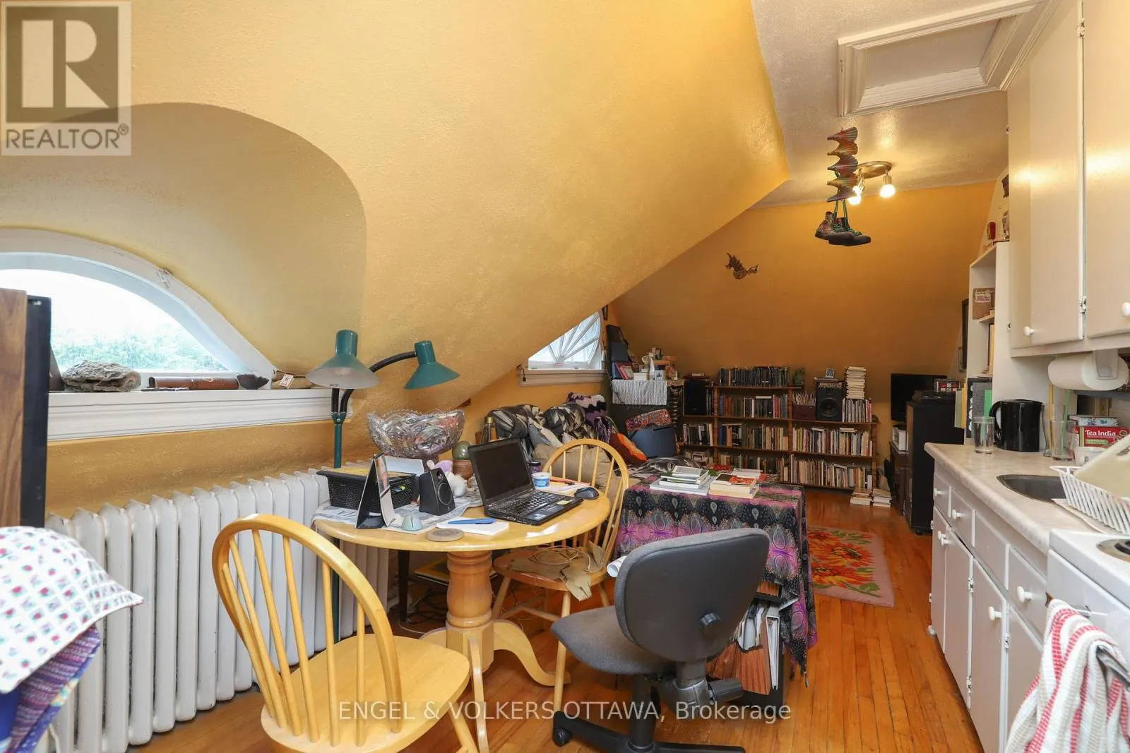219 COBOURG STREET