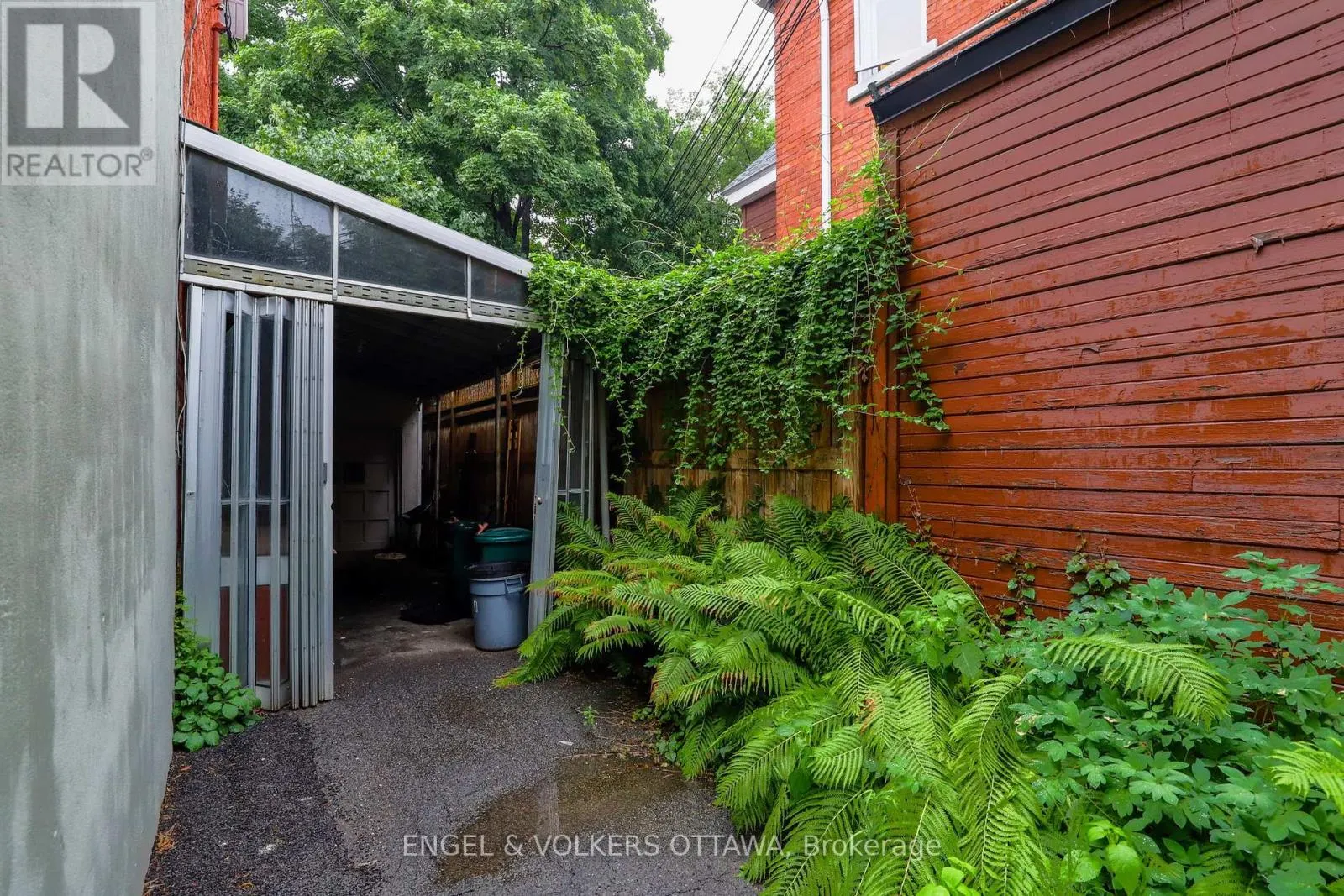219 COBOURG STREET