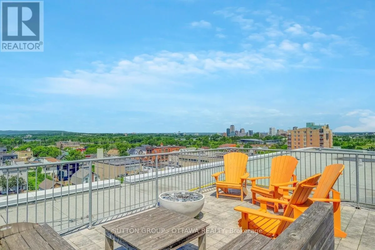 308 - 1000 WELLINGTON STREET W