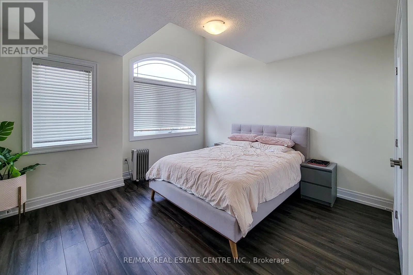 64 GREAT FALLS BOULEVARD