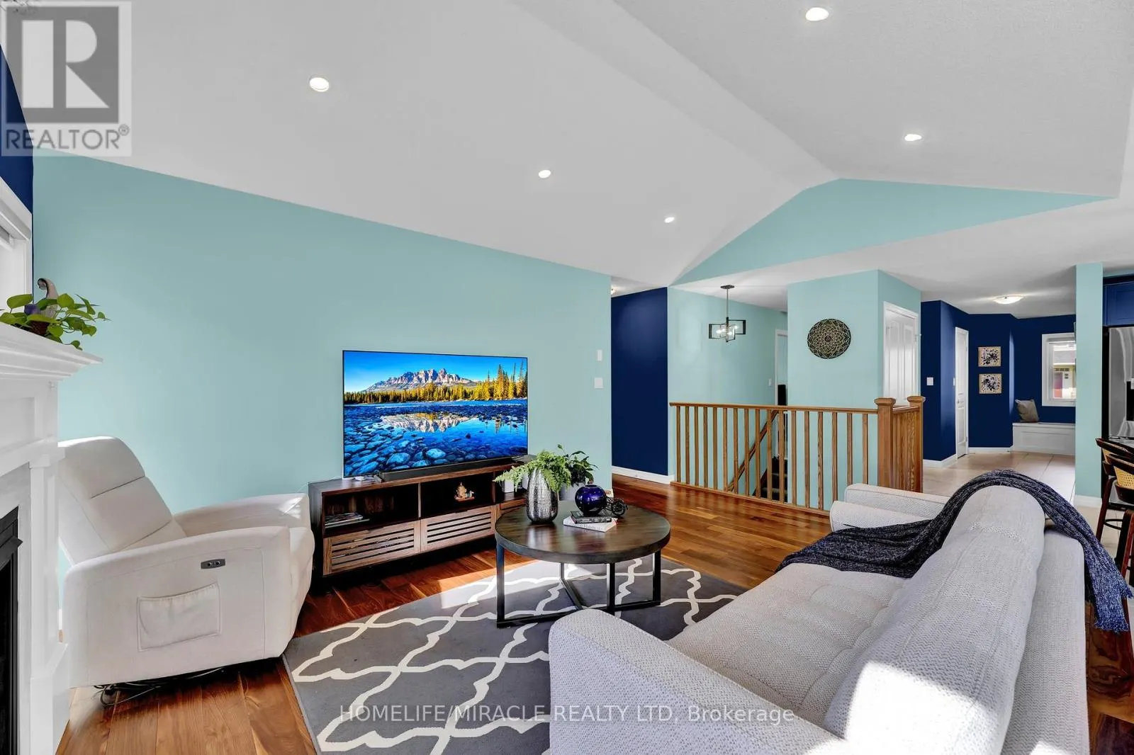7 CURREN CRESCENT