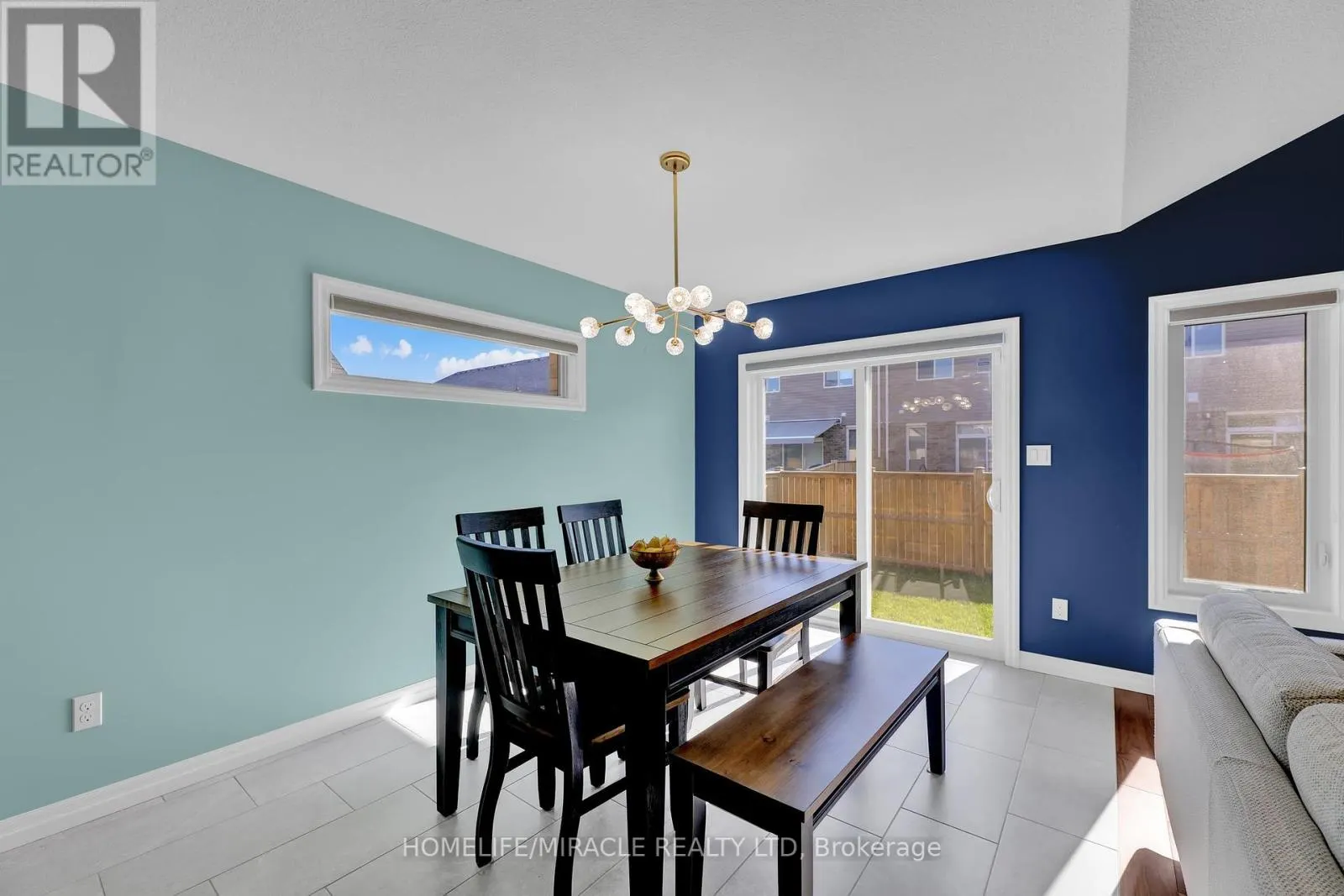 7 CURREN CRESCENT