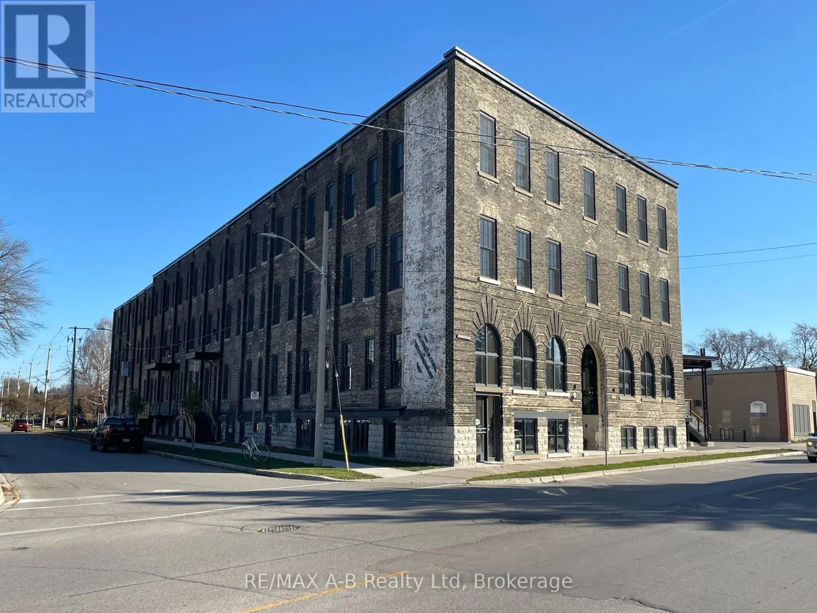 10 - 245 DOWNIE STREET, #10
