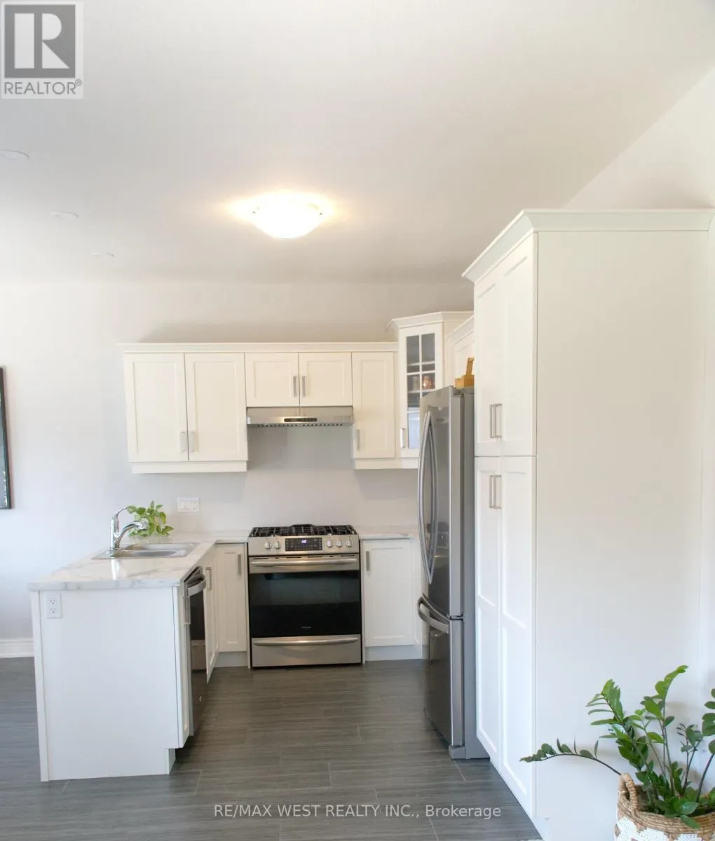396 LOUISA STREET