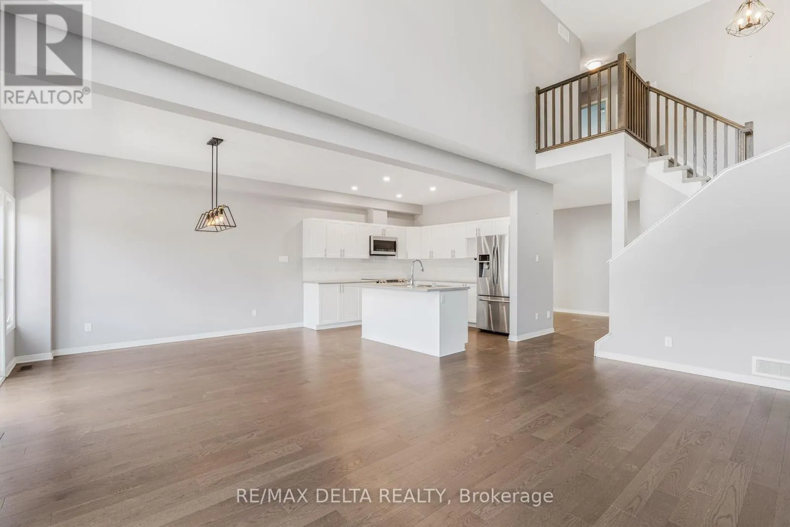196 ONYX CRESCENT