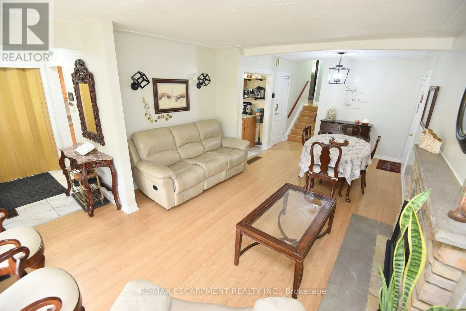 73 RENO AVENUE