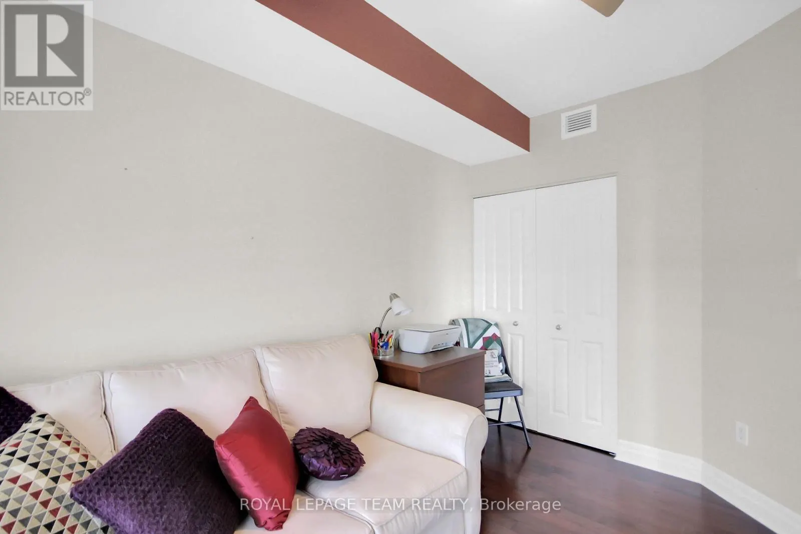 1104 - 90 LANDRY STREET