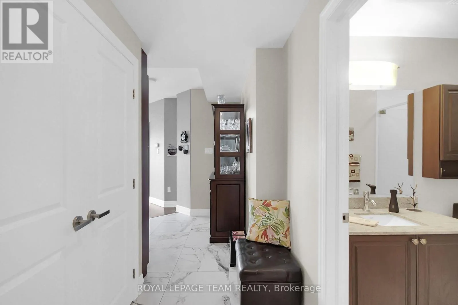 1104 - 90 LANDRY STREET