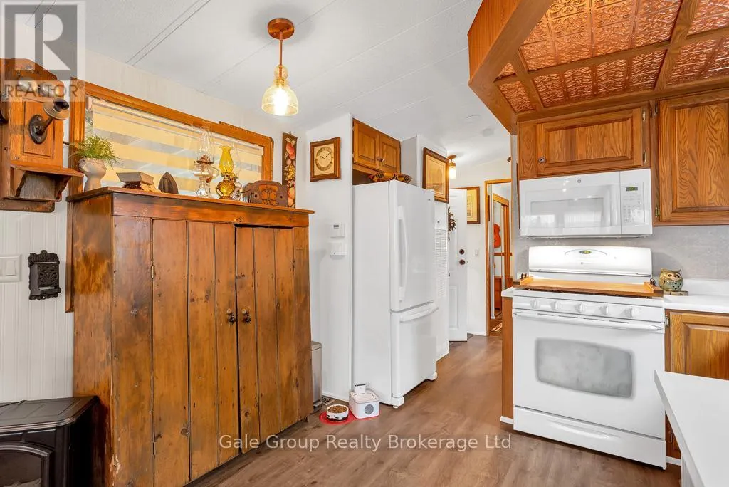 87 - 495856 10TH LINE, #87