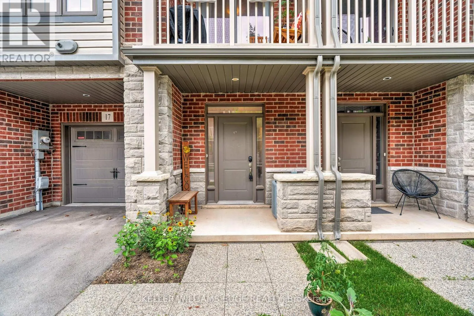 17 RIDGESIDE LANE