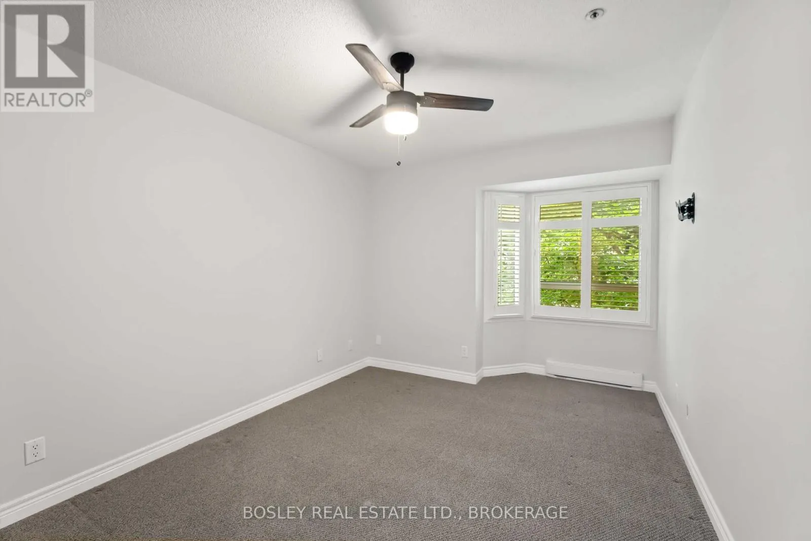 206 - 6 NIAGARA STREET, #206