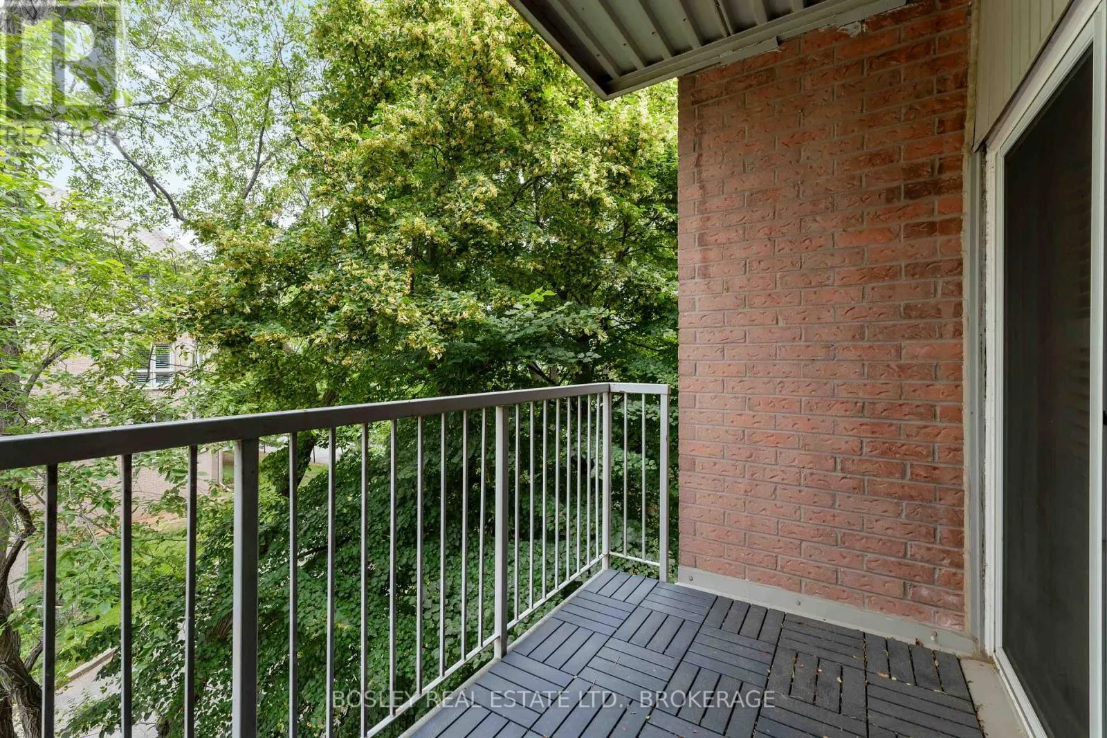 206 - 6 NIAGARA STREET, #206
