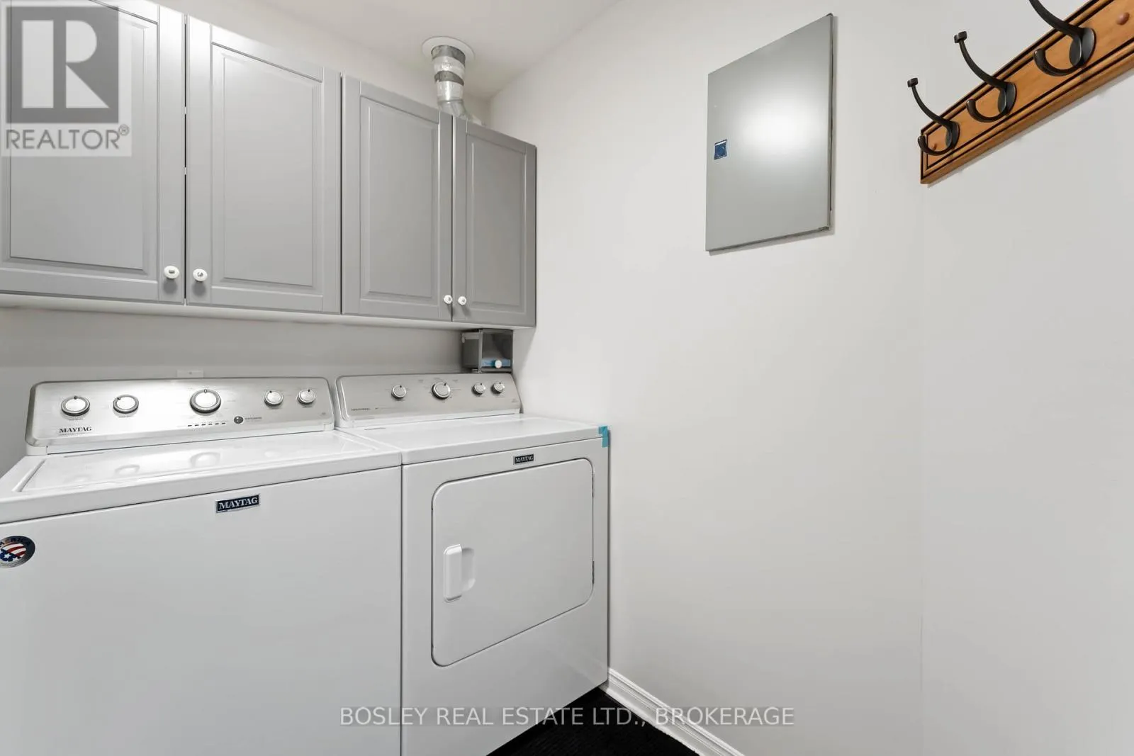 206 - 6 NIAGARA STREET, #206