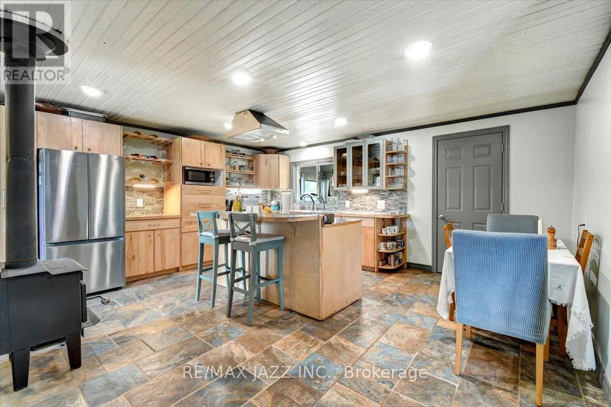 16983 HIGHWAY 62