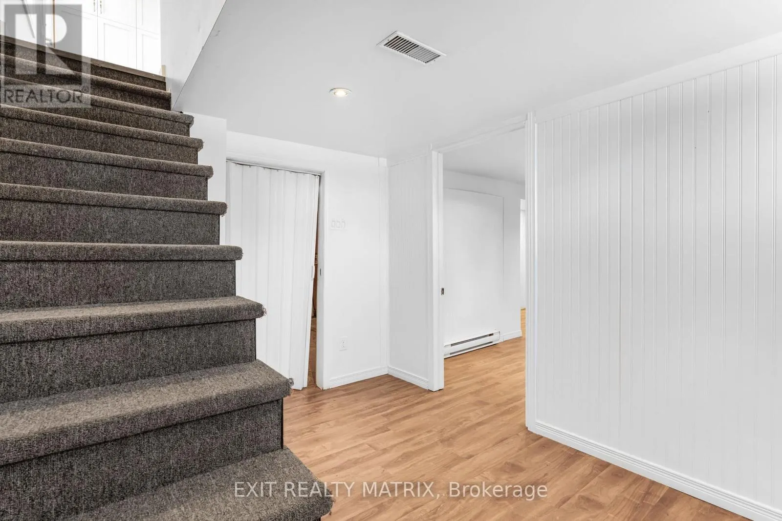 499 SMERDON STREET