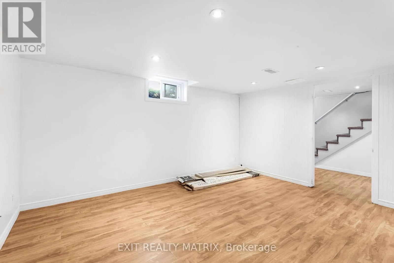 499 SMERDON STREET