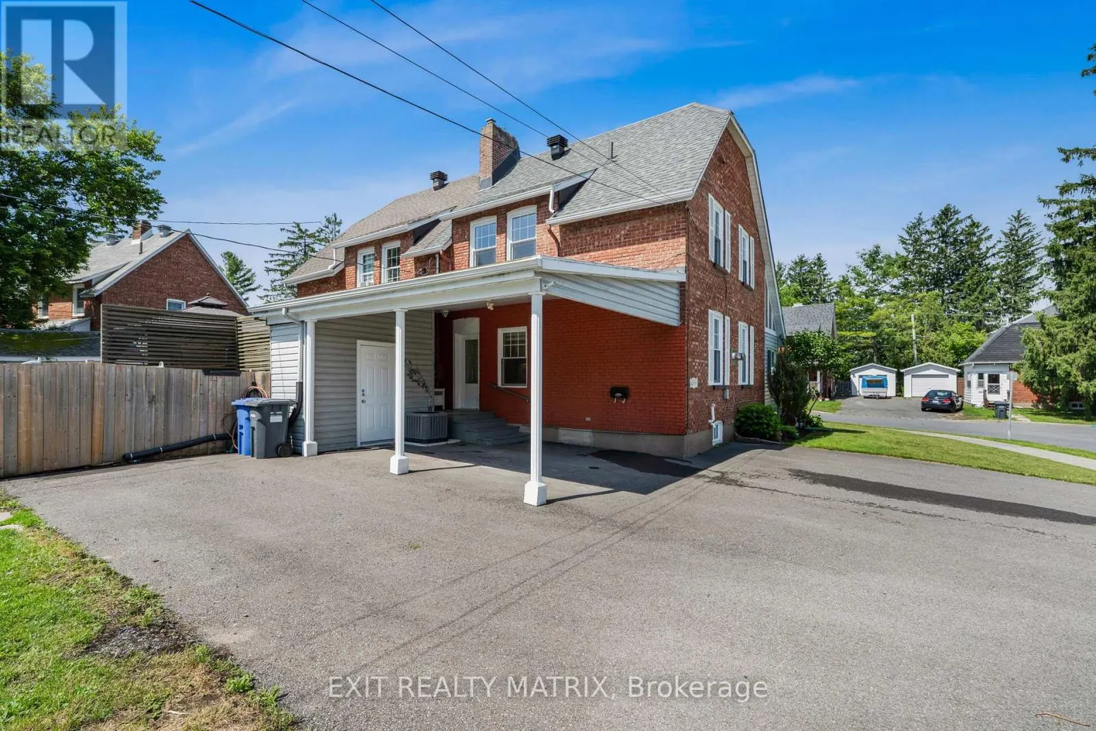 499 SMERDON STREET