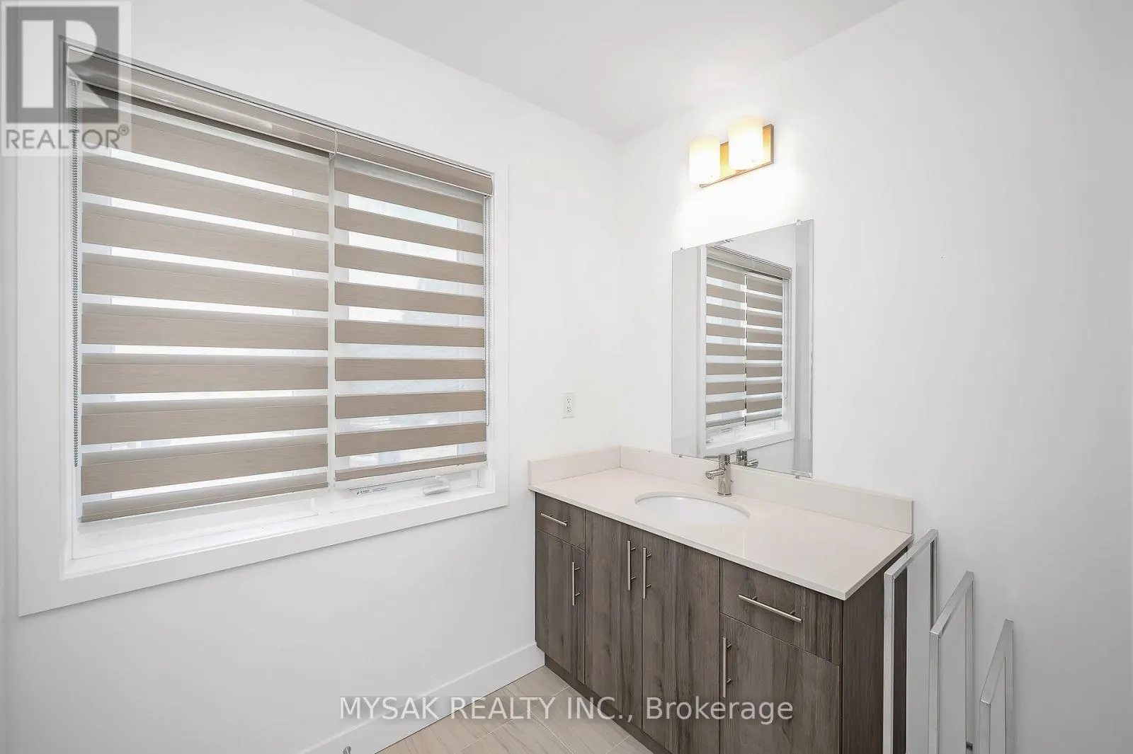 13 - 166 MOUNT ALBION ROAD