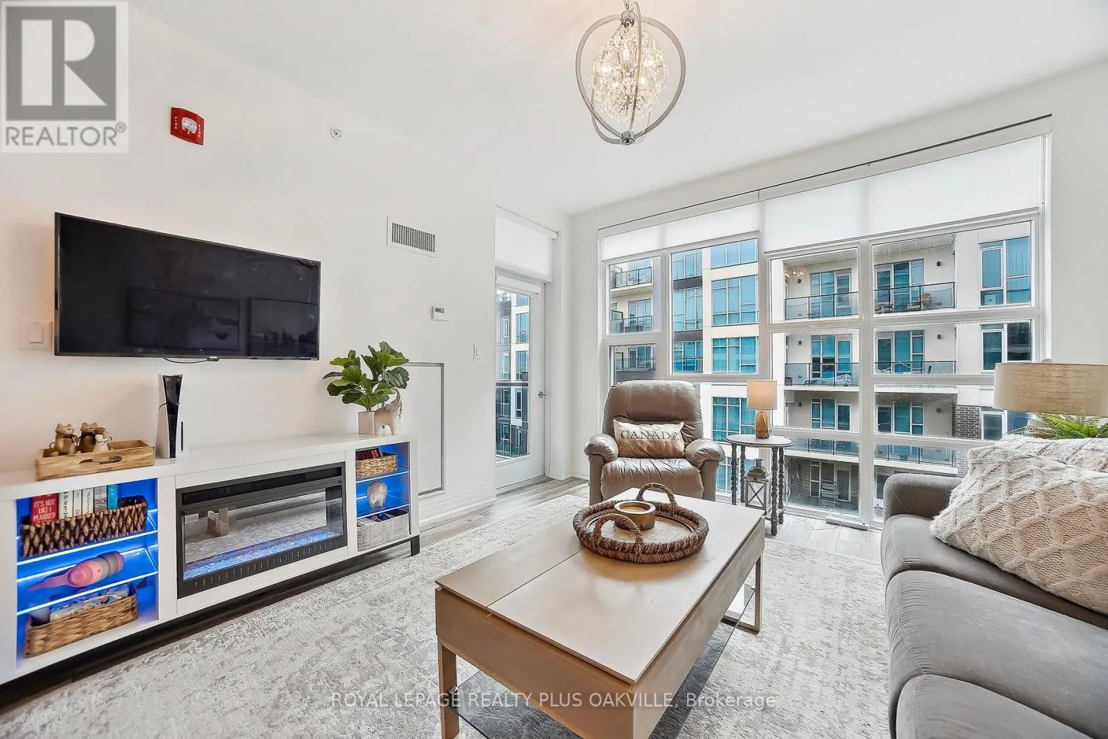 412 - 10 CONCORD PLACE