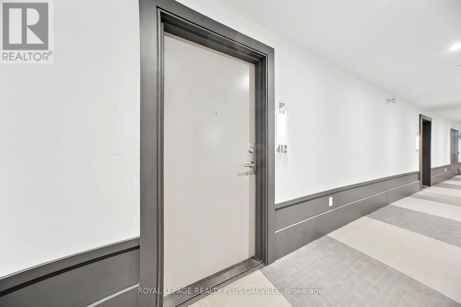 412 - 10 CONCORD PLACE