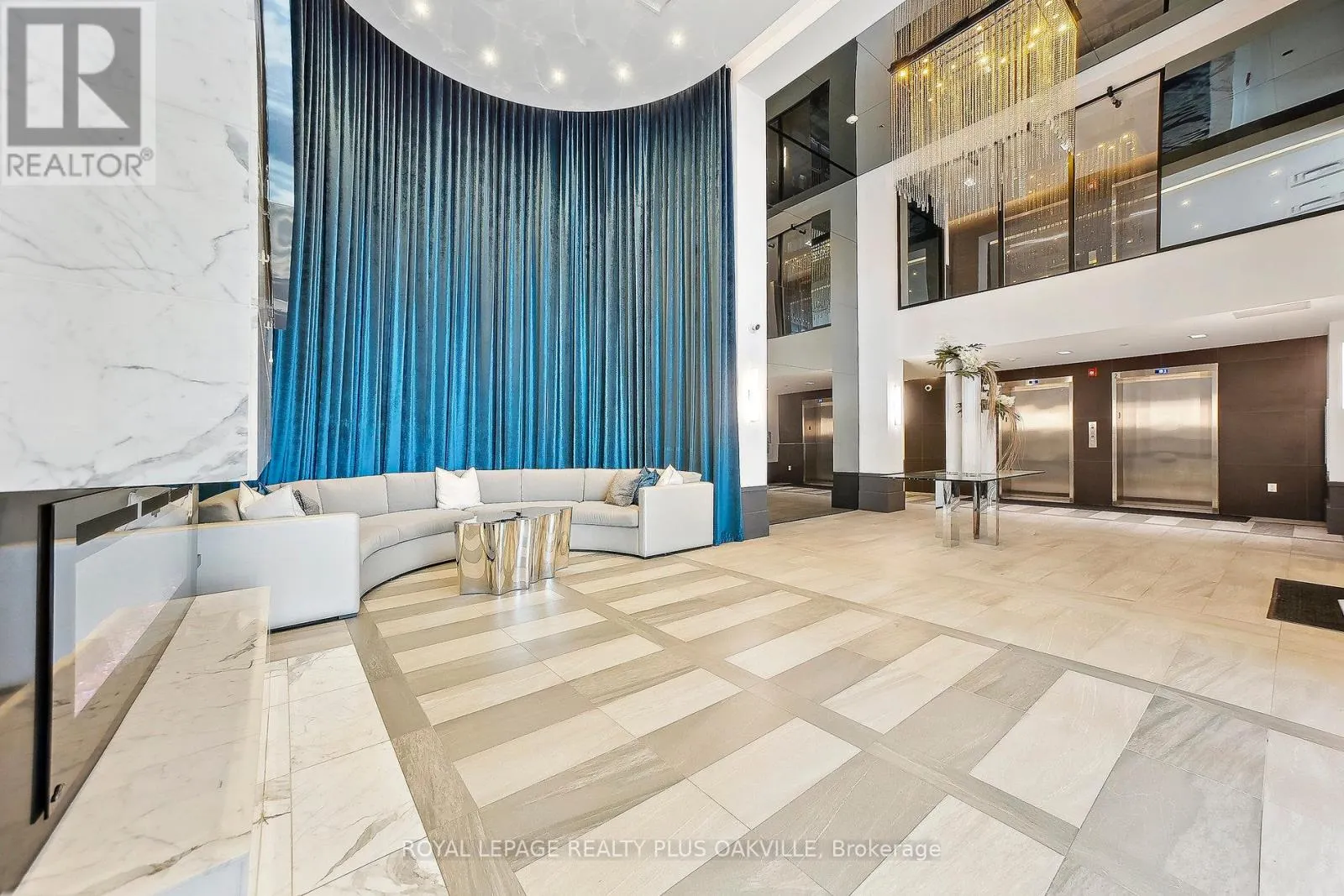 412 - 10 CONCORD PLACE