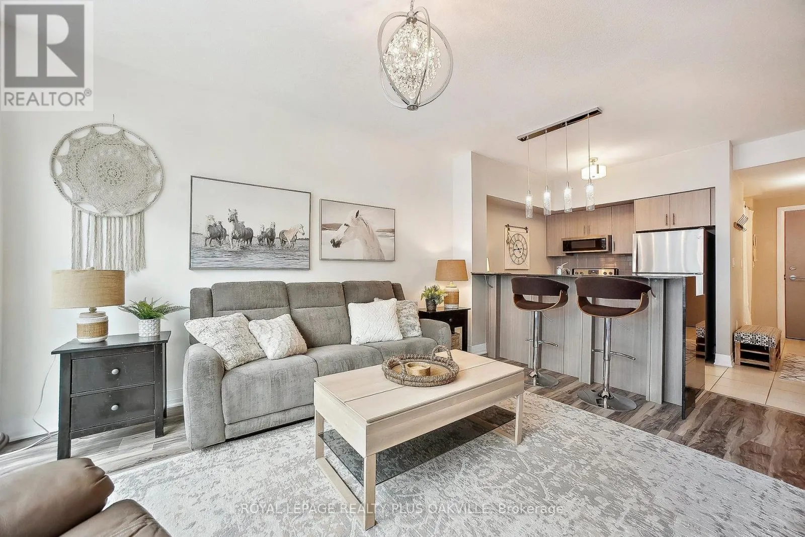 412 - 10 CONCORD PLACE