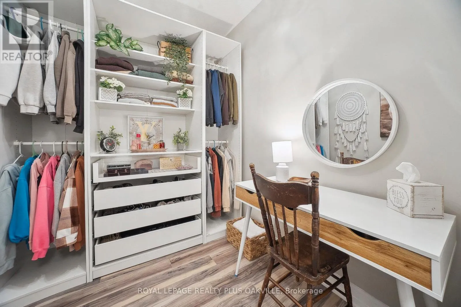 412 - 10 CONCORD PLACE