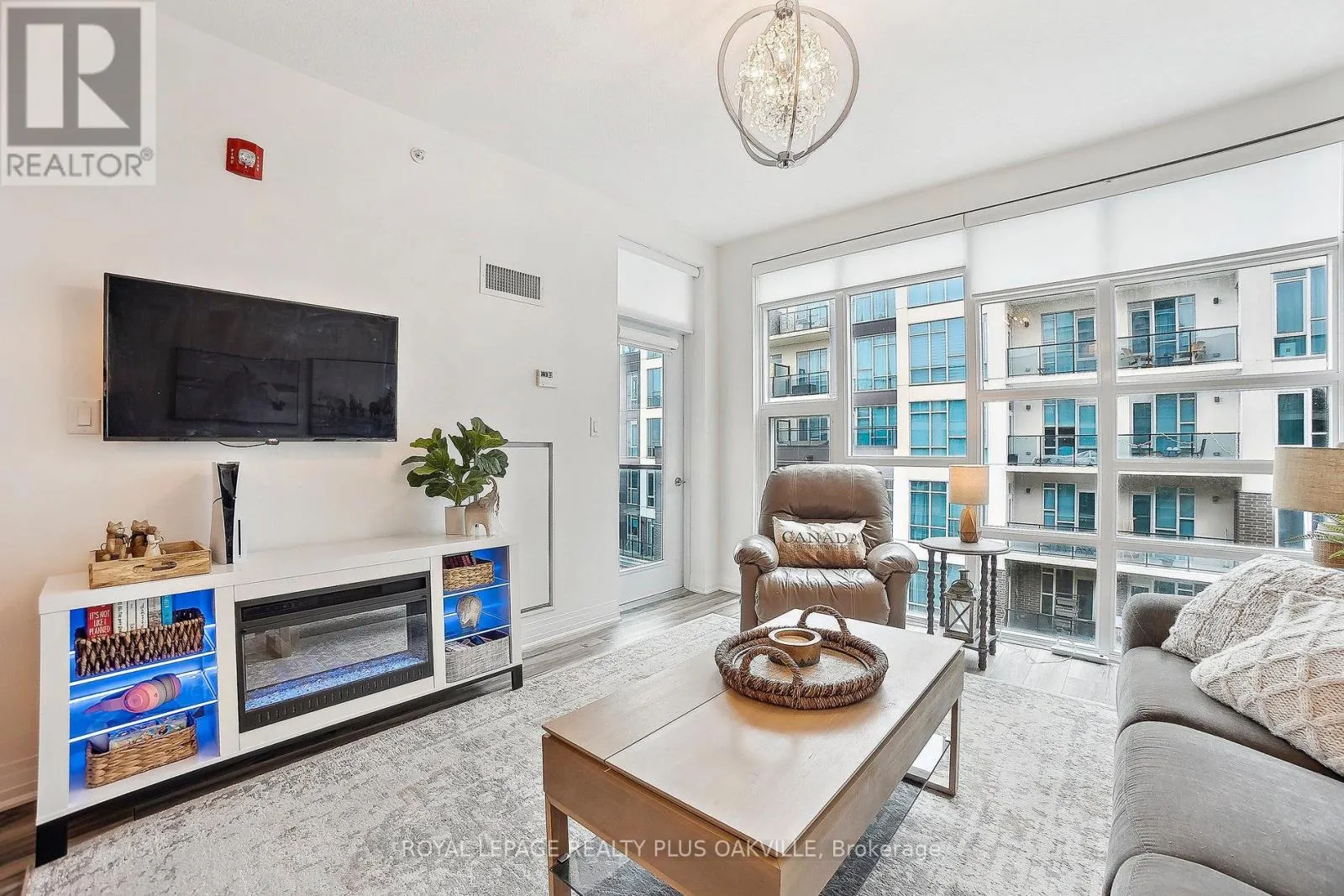 412 - 10 CONCORD PLACE